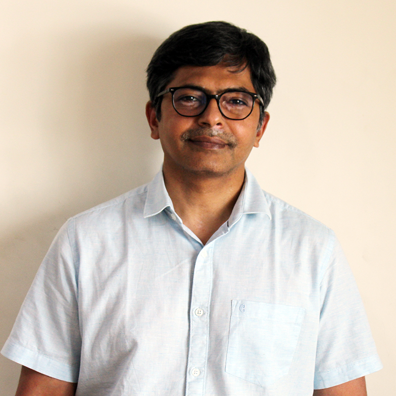 Dr.Suka Sekar